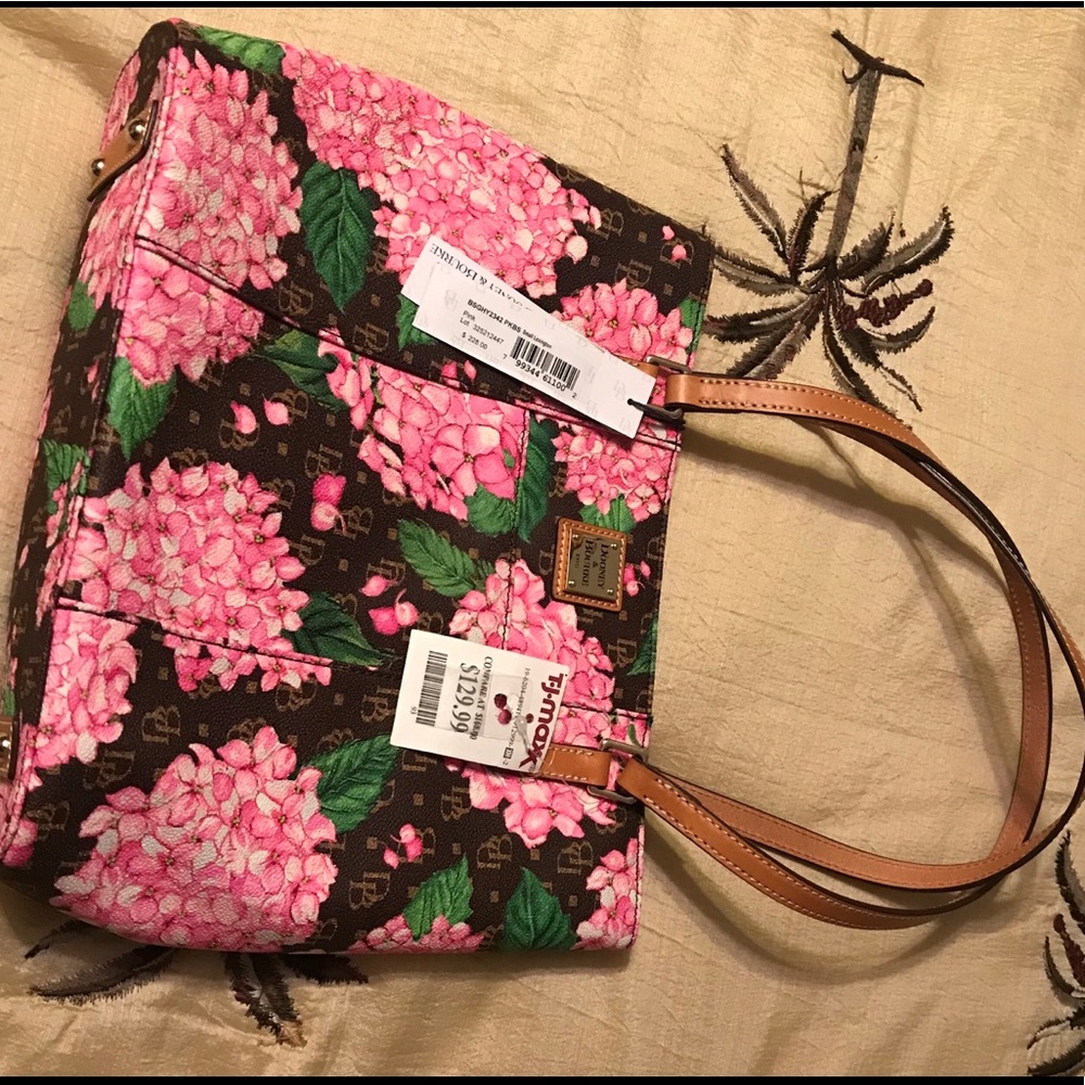 New Dooney and Bourke small Lexington purse